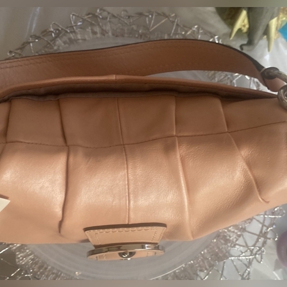COACH PEACHY PEARL shoulder bag! NWT - Picture 4 of 15
